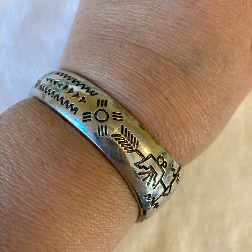 Black Stone Ethnic Inspired Hinged Bracelet - Picture 3 of 9